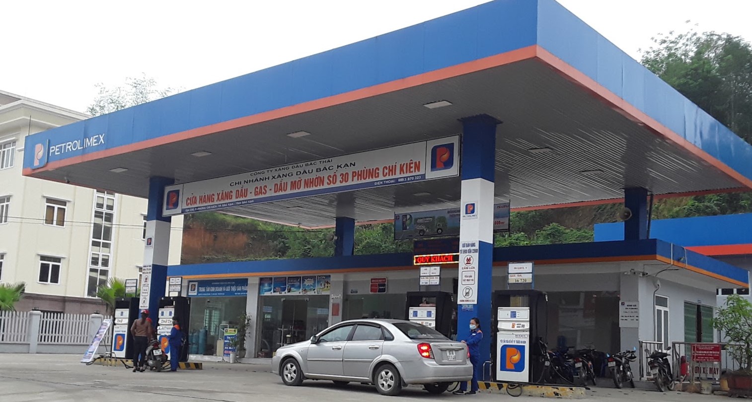 Bắc Kạn: Trạm sạc VinFast - Cửa hàng xăng dầu Petrolimex Bắc Thái Số 30